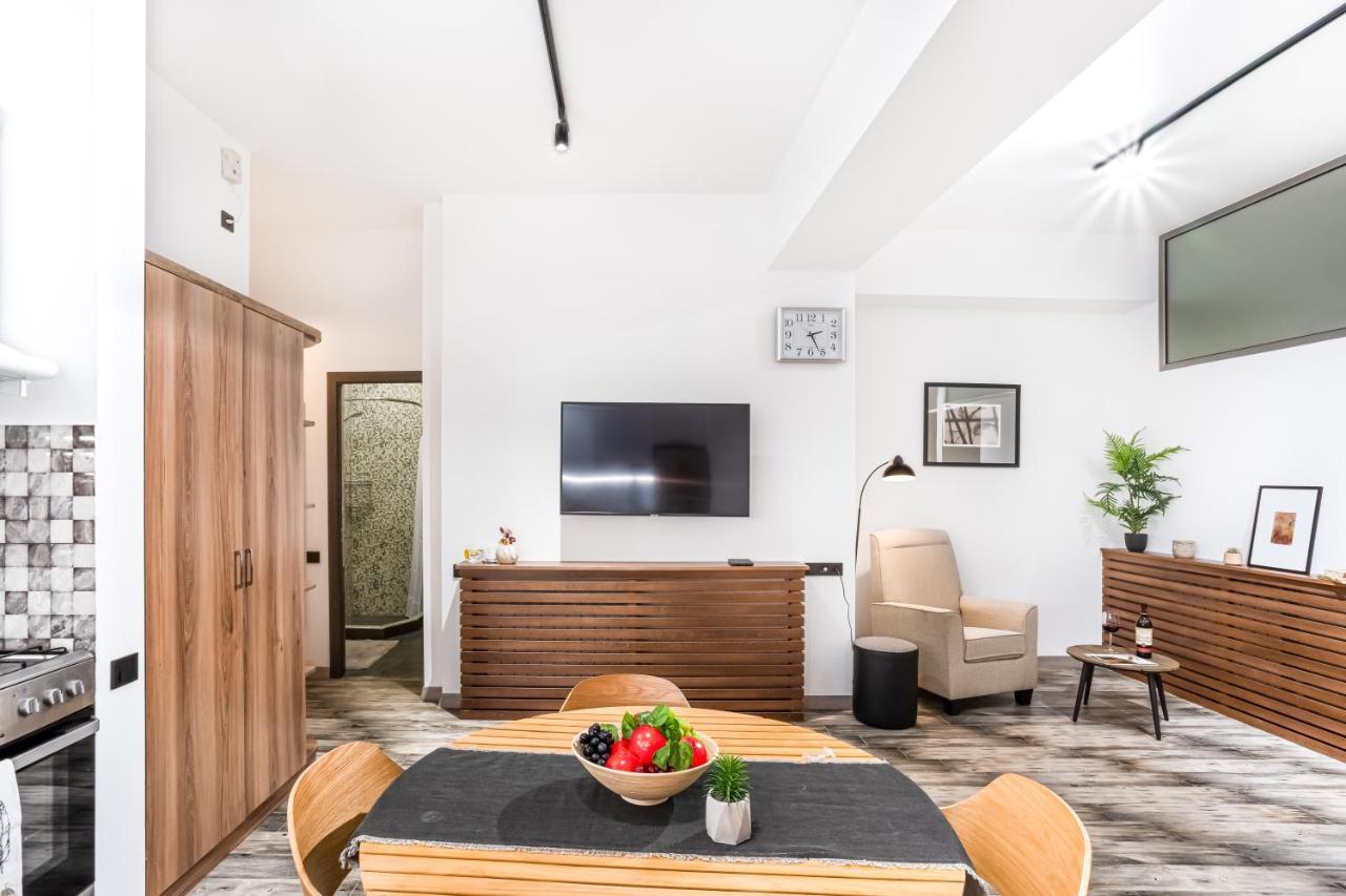 Hotelise I Gin Apartment Erivan Exterior foto